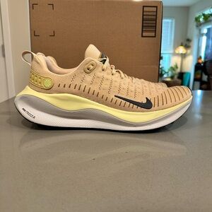 Nike Tan and Yellow Infinity Run 4 Athletic Sneakers